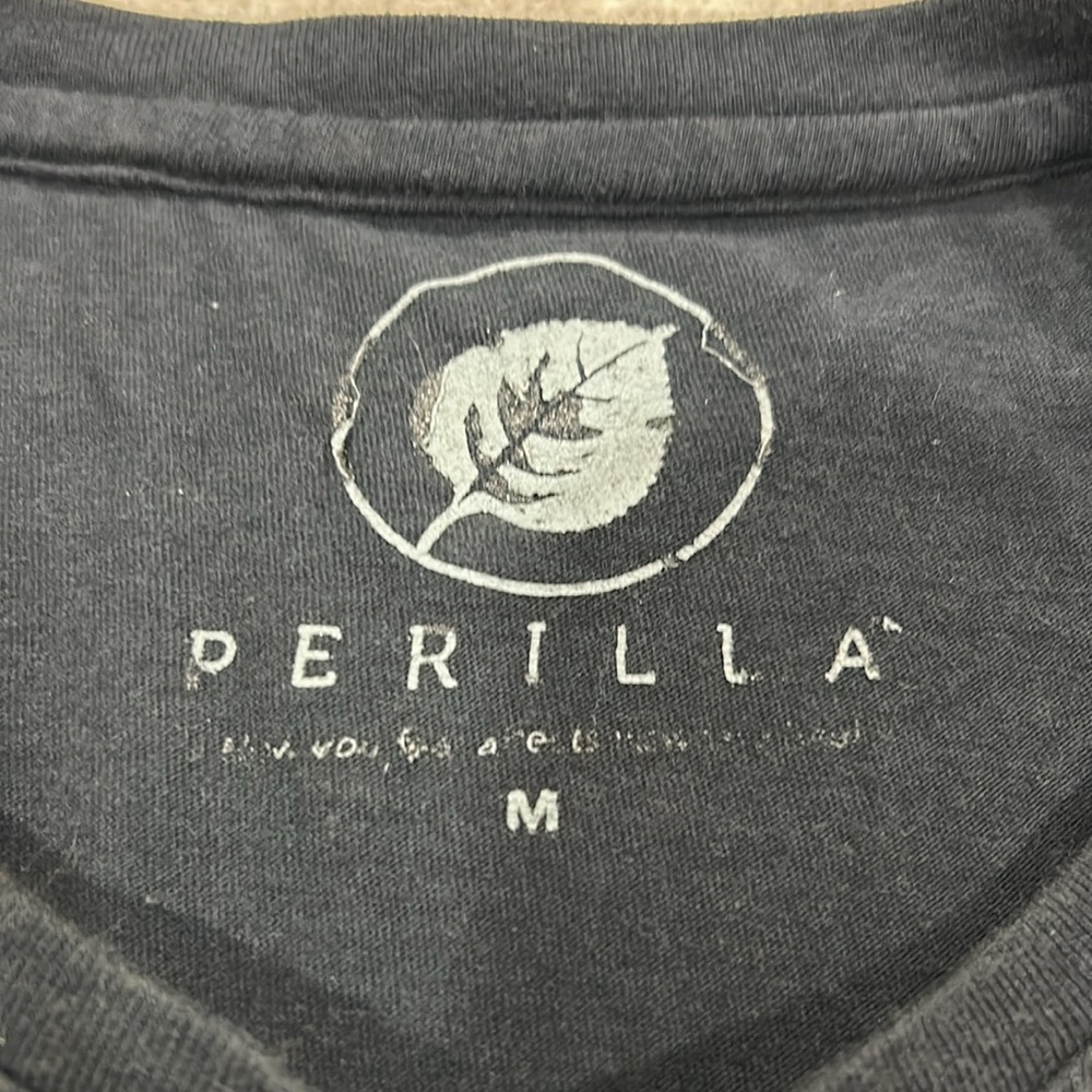 Bundle of tops James perse top s and perilla m - Picture 5 of 5